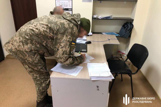 Избил и заставил вытирать кровь с обуви - на Херсонщине будут судить военнослужащего