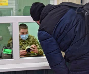 В КПВВ «Каланчак» прикордонники виявили 6 порушників
