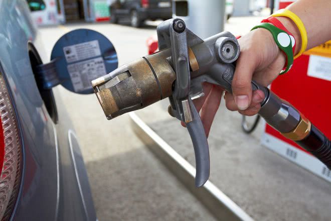 Автогаз снова подорожал: на каких заправках самые высокие цены