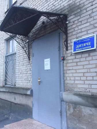 В Херсоне трех детей дома до истощения довели
