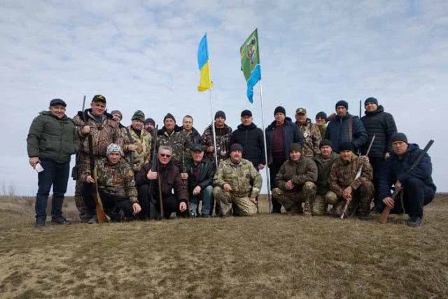 Охотники Генической ОТО объявили войну шакалам и хотят спасти зайцев