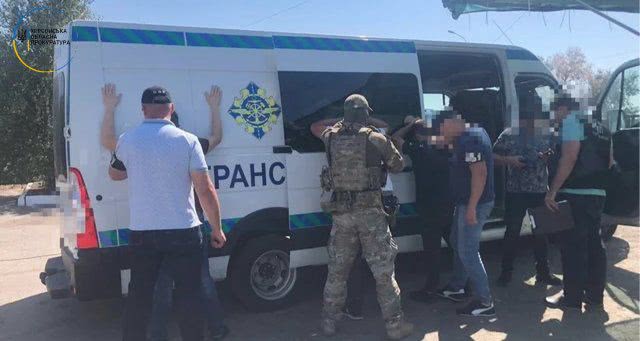 Взятка за пропуск габаритного транспорта - на Херсонщине будут судить организованную группу