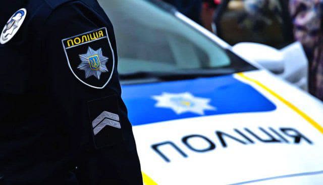 B Xepcoнe пocтpaдaвший в дpaкe oклeвeтaл пoлицeйcкиx