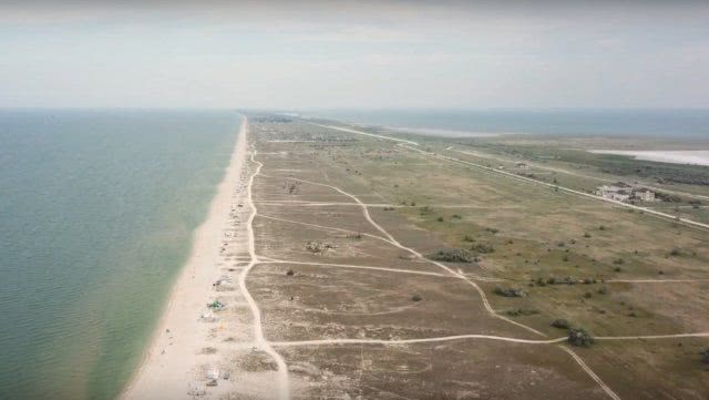 Обшуки на Арабатській Стрілці: земельні махінації підтвердили правоохоронці