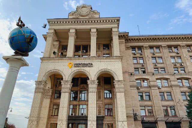 Уволят 7500 почтальонов. В "Укрпочте" ждут повышения тарифов на доставку пенсий