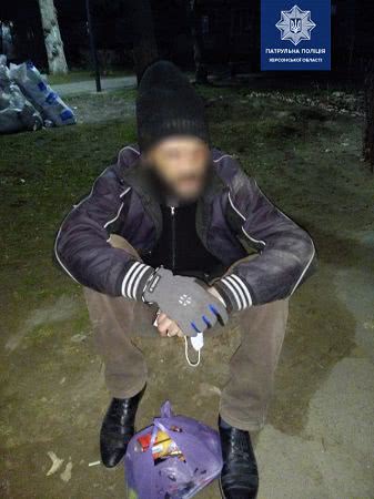 Херсонка помогла патрульной полиции задержать автовора