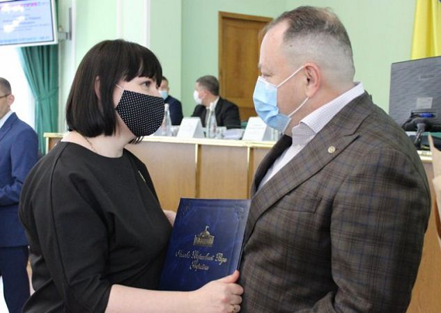 Урочисті вітання працівникам державного архіву Херсонської області