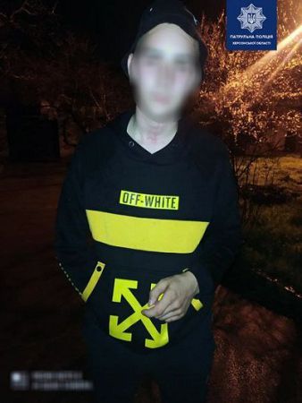 Херсонця побили та пограбували на перехресті вулиць Адмірала Макарова та Робочої