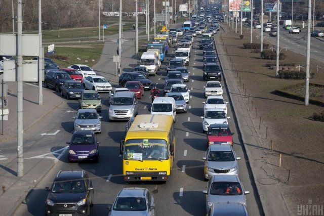 В Украине хотят вернуть дорожный сбор с владельцев авто