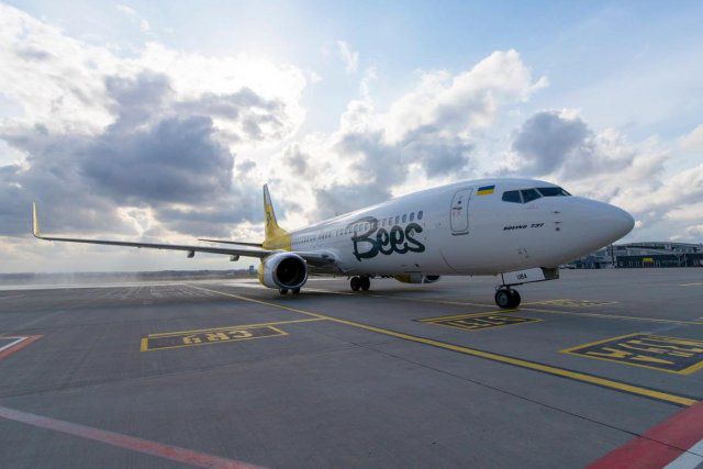 Авиакомпании Bees Airline разрешили летать из Киева в Херсон