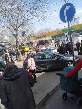 В Херсоне на улице И. Кулика произошло ДТП