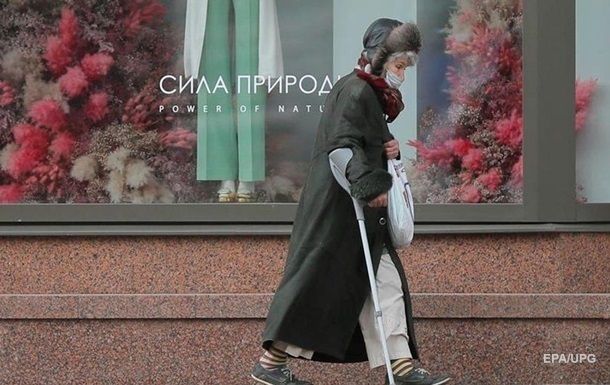 Более 42% работающих украинцев живут в бедности