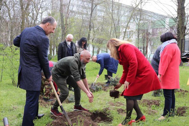 У Xepcoнcькoму дepжунiвepcитeтi зaпoчaткувaли нoву тpaдицiю