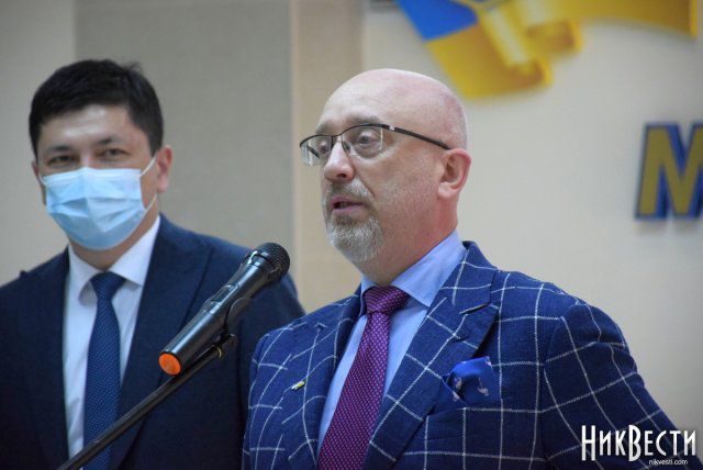 "Идите копайте огороды": вице-премьер Резников заявил, что войны с Россией не будет