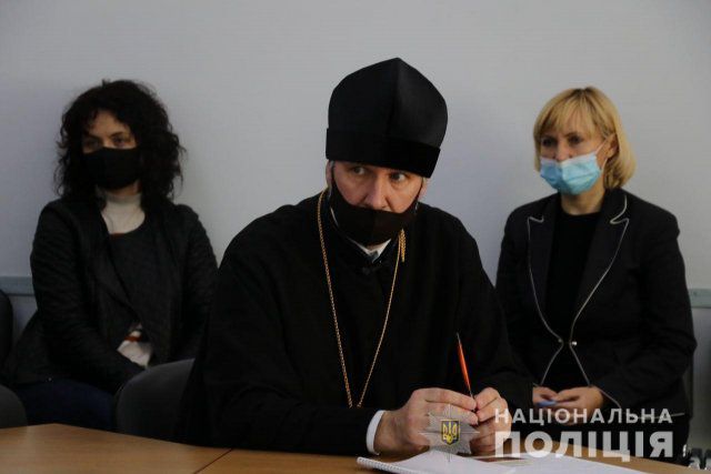 Херсонская полиция предупреждает, что не допустит собрания людей во время религиозных праздников