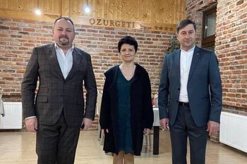 Олександр Самойленко та Олександр Книга привітали колектив Озургетського театру з початком нового сезону