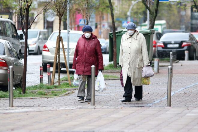 Повышение пенсионного возраста для женщин, новый норматив для банков. Что изменилось с 1 апреля