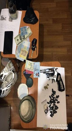 22-річний новокаховчанин організував збут наркотиків та психотропних речовин 22-річний новокаховчанин організував збут наркотиків та психотропних речовин