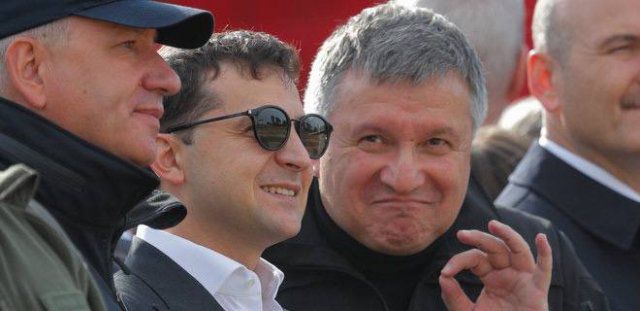 На Херсонщину президент прилетит с министром