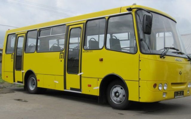 В Каховке организовали автобусные перевозки на кладбище