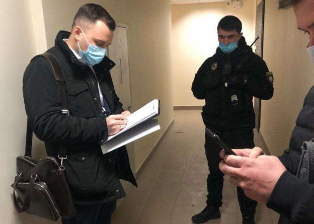 "Слугу народа" Буймистер полиция подозревает в завладении имуществом Карла Стурена?