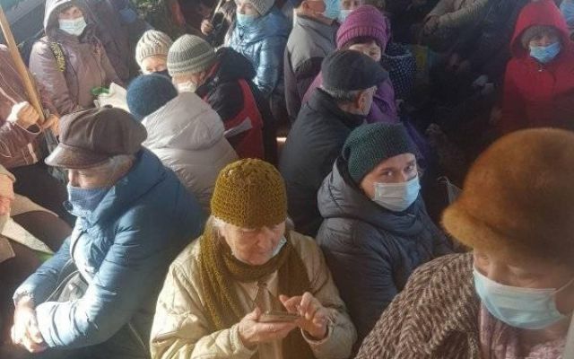 В Херсоне сломался дачный катер – десятки пассажиров оказались в «ловушке»