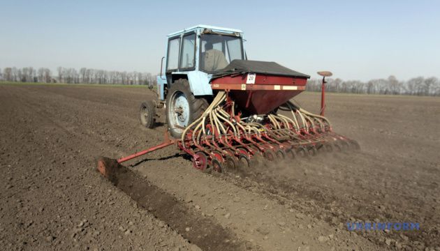 В Украине засеяли почти 40% прогнозируемых площадей яровыми культурами. Херсонщина в тройке лучших