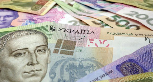 Средняя зарплата в Украине: в каких регионах платят больше всего