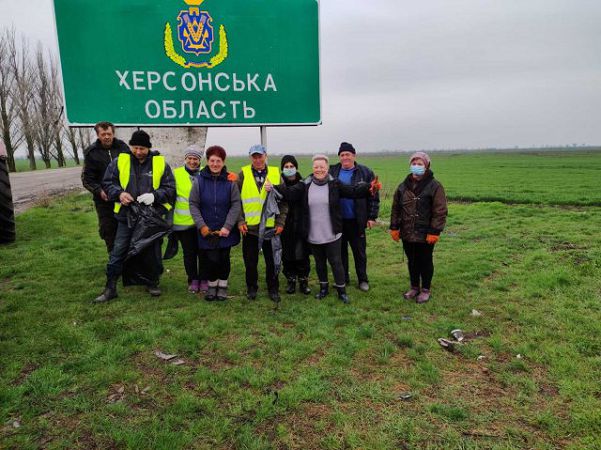На границе между двумя областями провели субботник