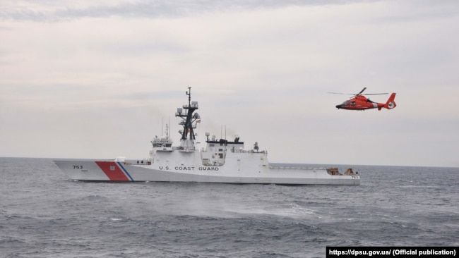 Фрегат Береговой охраны США Hamilton во время визита в Одессу, 10 мая 2021 года