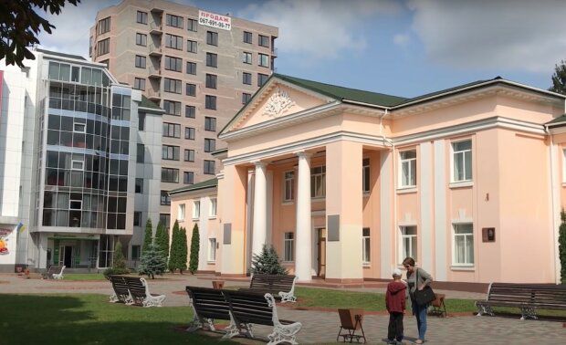 Как отличаются цены в Украине и Польше: где лучше жить