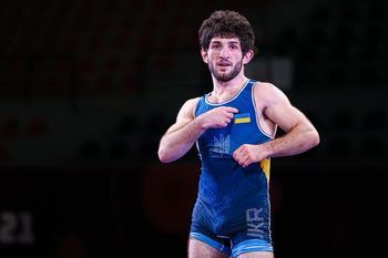 Ерік Арушанян у фіналі чемпіонату Європи U23 з боротьби вільної переміг росіянина