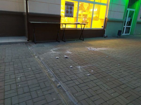 У Херсоні на вулиці Суворова обвалилась частина фасаду