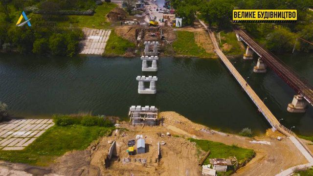 "Большая стройка": продолжается реконструкция моста через Северо-Крымский канал