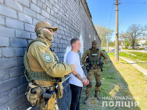 В Николаеве суд отправил под стражу трех херсонцев, которые сбывали наркотики в Николаеве и Херсоне