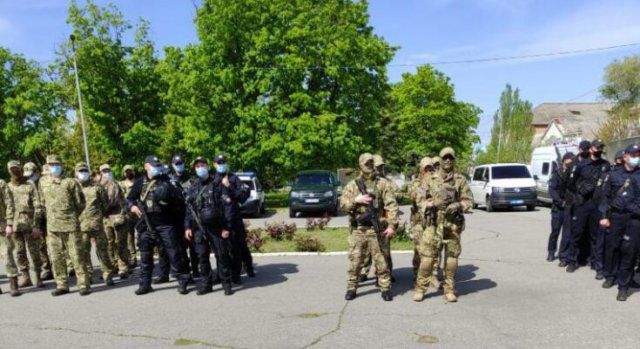 Полиция, СБУ и военные проводят отработку Генического района