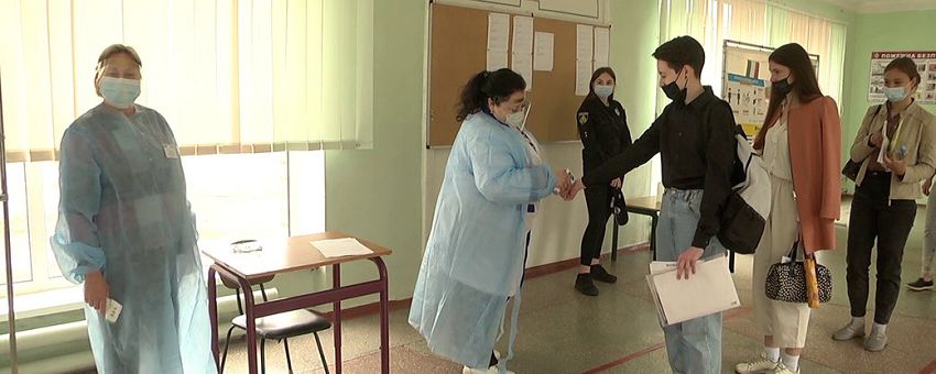 На Херсонщині відбулось ЗНО з іноземних мов. Французьку здавала єдина абітурієнтка