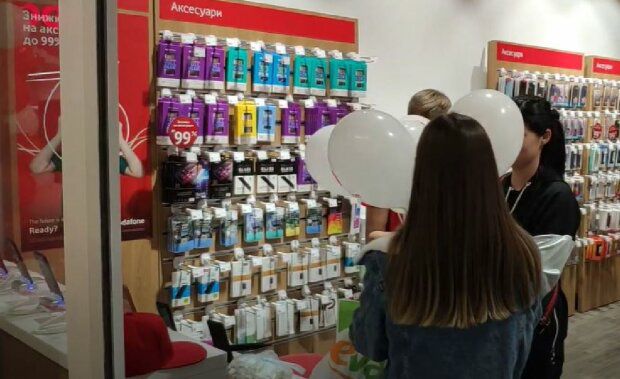 Абонент Vodafone теряет оплаченные пакеты услуг, отдавая ежемесячно 120 гривен: "Для чего это делаете?"