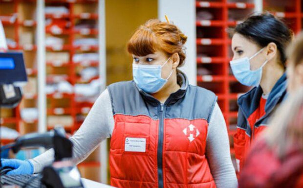 Мошенники пронюхали слабости "Новой почты", украинцы остаются без денег и посылок: "Всего два шага..."