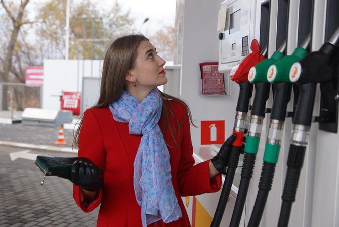 Проблемы с газом, топливом для авто и туризмом: что нас ждет на майские и после них