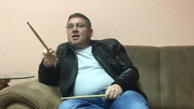 За апрель жители Олешек заплатили Рищуку более 100 тыс. гривен зарплаты