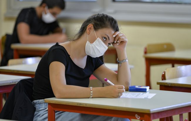 Обратно в школу. Смогут ли дети в Украине учиться, как до карантина