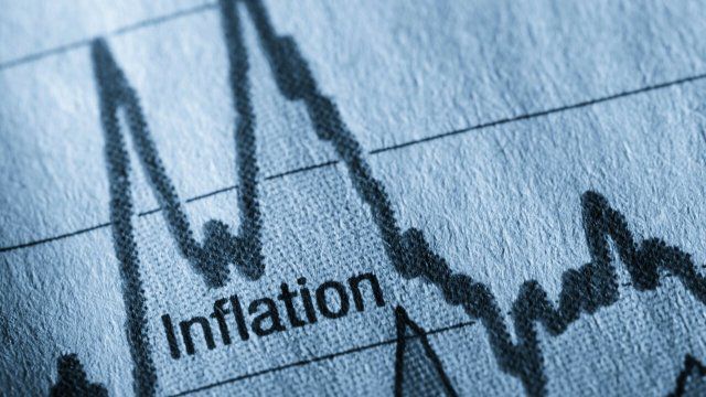 Коммуналка опять подорожает и изменятся цены на продукты: как инфляция повлияет на жизнь украинцев