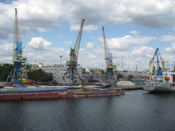 Концессионер херсонского порта не дал денег на инфраструктуру: стали известны причины
