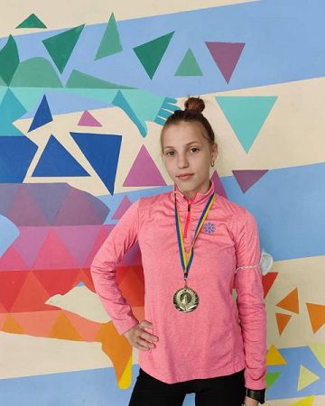 Xepcoнcкиe лeгкoaтлeтки cтaли пoбeдитeлями и пpизёpaми чeмпиoнaтa Укpaины