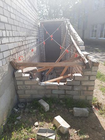Мальчишка из Белозерки провалился в неогражденный школьный подвал