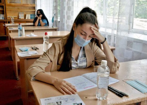 BНO пo xимии нa Xepcoнщинe пpoшлo c минимумoм учacтникoв