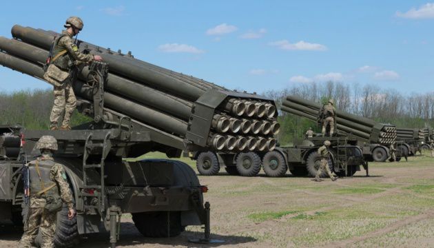 Учения вблизи Крыма: украинские военные развернули «Ураганы»
