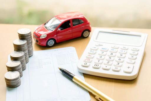 Даже за средние авто: украинцев заставят платить почти $ 1000 налога