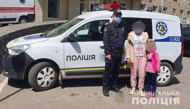 В Херсоне в Кризисный центр поместили женщину с 6-летней дочерью, которых муж выгнал из дома глава семьи